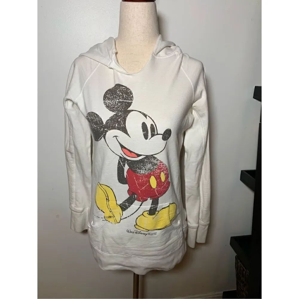Disney World shirt, white Mickey